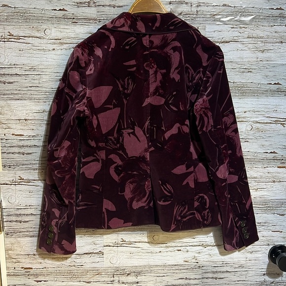 🏁 Anne Taylor Valuer like fabric floral blazer size 2 - Picture 8 of 9